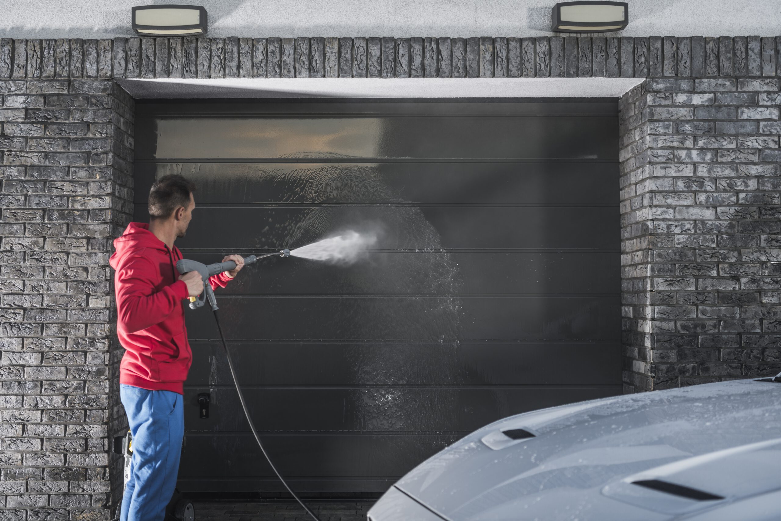 garage door pressure wash 2023 11 27 05 04 50 utc scaled